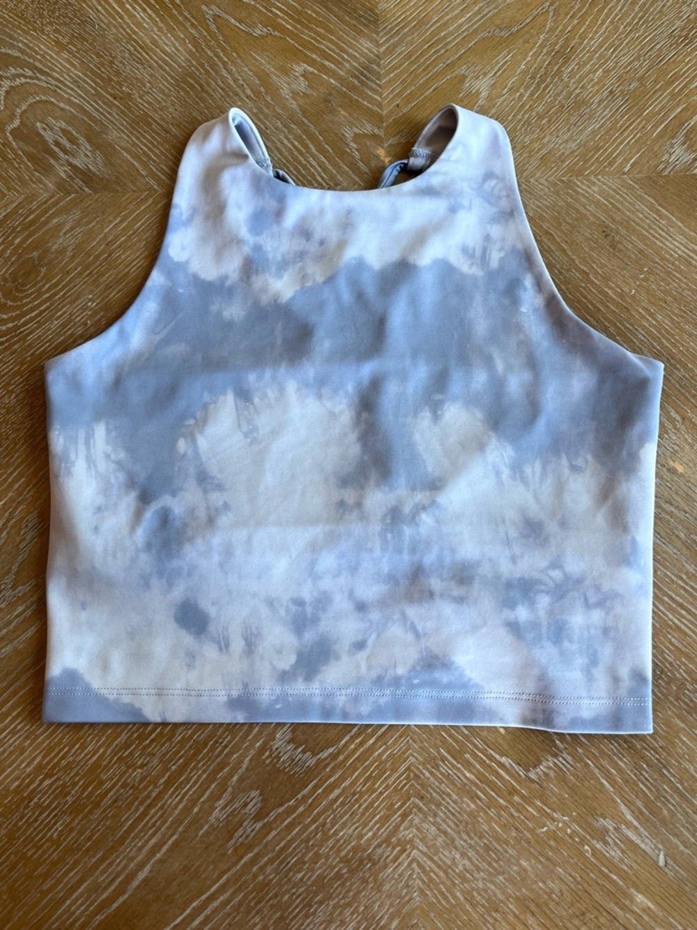 Beyond Yoga Soft Blue Tie-Dye High Neck Crop Top With Shelf Bra Size Medium
